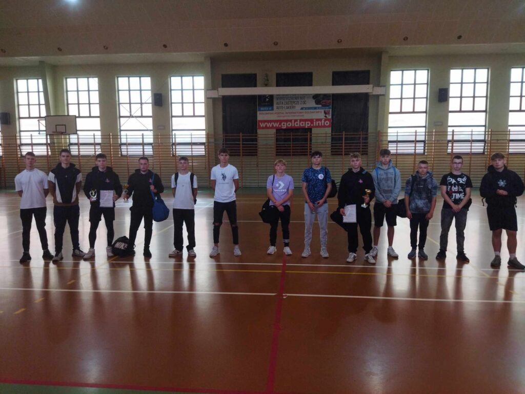 Półfinał Województwa Warmińsko – Mazurskiego Szkolnego Związku Sportowego Turniej „MOJE BOISKO ORLIK 2012” Licealiady w Piłce Siatkowej Chłopców Półfinał Województwa Warmińsko – Mazurskiego Szkolnego Związku Sportowego Turniej „MOJE BOISKO ORLIK 2012” Licealiady w Piłce Siatkowej Chłopców