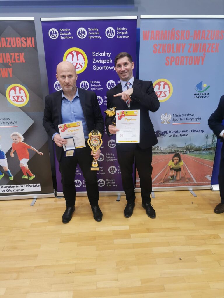 UROCZYSTA GALA PODSUMOWUJĄCA WSPÓŁZAWODNICTWO SZKÓŁ WARMIŃSKO – MAZURSKIEGO SZKOLNEGO ZWIĄZKU SPORTOWEGO ZA ROK SZKOLNY 2022/2023 UROCZYSTA GALA PODSUMOWUJĄCA WSPÓŁZAWODNICTWO SZKÓŁ WARMIŃSKO – MAZURSKIEGO SZKOLNEGO ZWIĄZKU SPORTOWEGO ZA ROK SZKOLNY 2022/2023