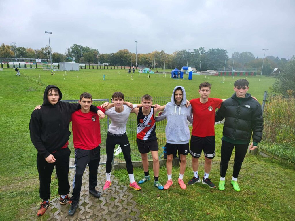 Mamy Mistrza, Wicemistrza i Brązowych Medalistów Województwa w Indywidualnych Biegach Przełajowych Mamy Mistrza, Wicemistrza i Brązowych Medalistów Województwa w Indywidualnych Biegach Przełajowych