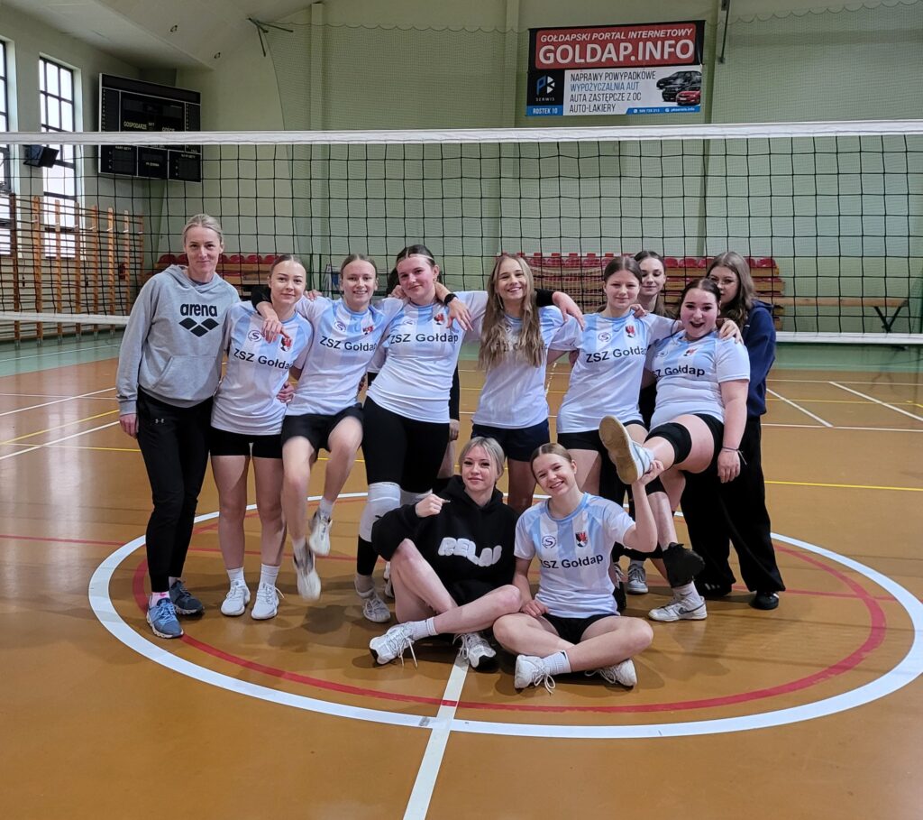 Mistrzostwa Powiatu Gołdapskiego Szkół Ponadpodstawowych w Piłce Siatkowej Dziewcząt i Chłopców Mistrzostwa Powiatu Gołdapskiego Szkół Ponadpodstawowych w Piłce Siatkowej Dziewcząt i Chłopców